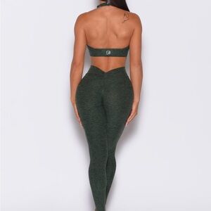 Bombshell Sportswear V Back Leggings